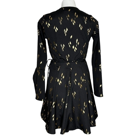 Lulu's Radiant Love black and gold wrap print dress Small - Picture 3 of 7